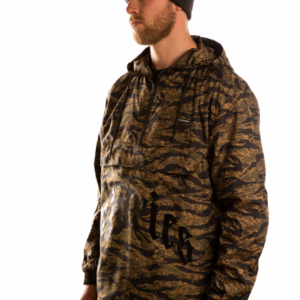 green tiger camo jacket pullover with front pocket